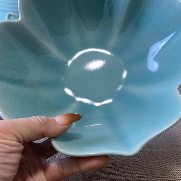 瓷片花口盘一一一暇