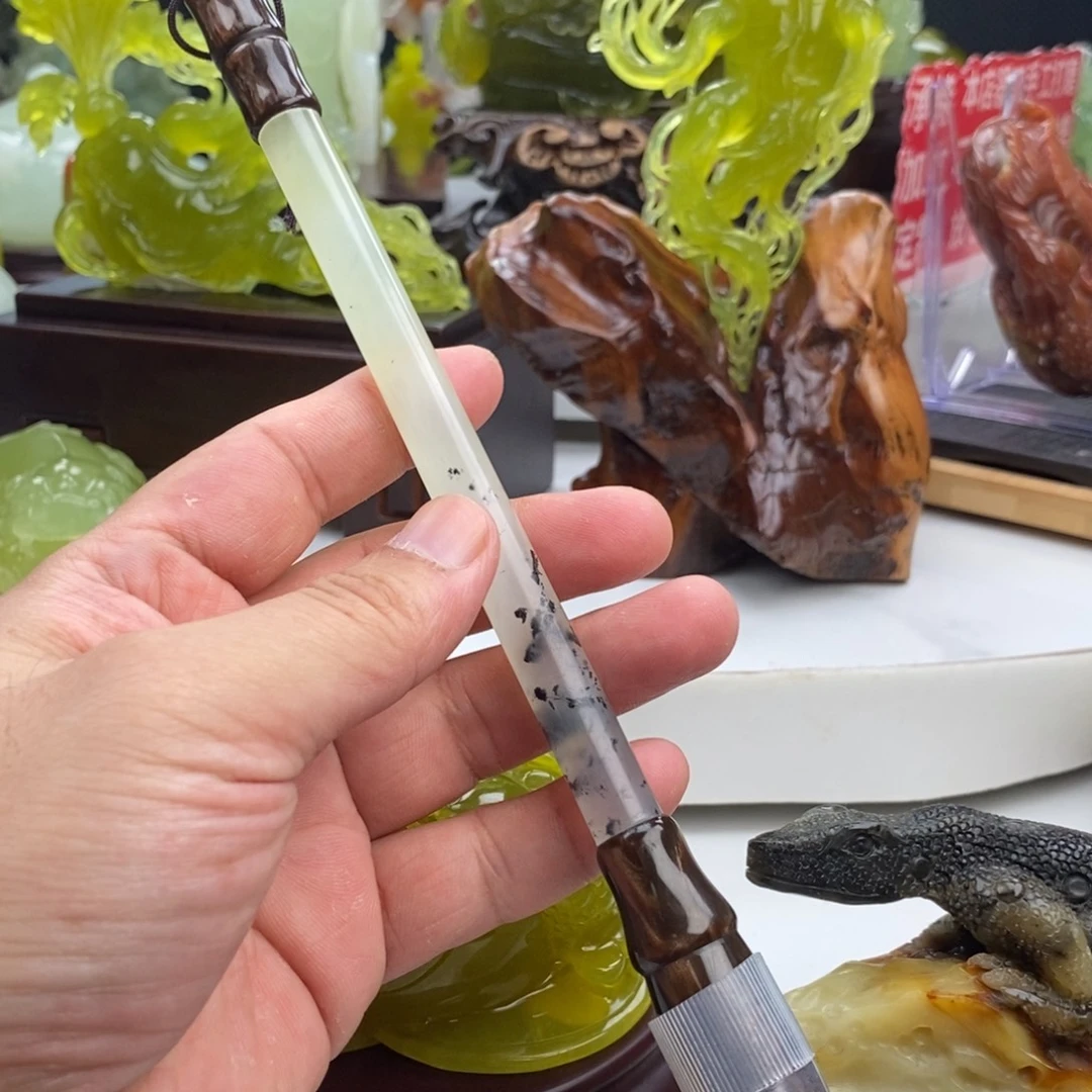 岫玉未镶嵌四大名玉毛笔