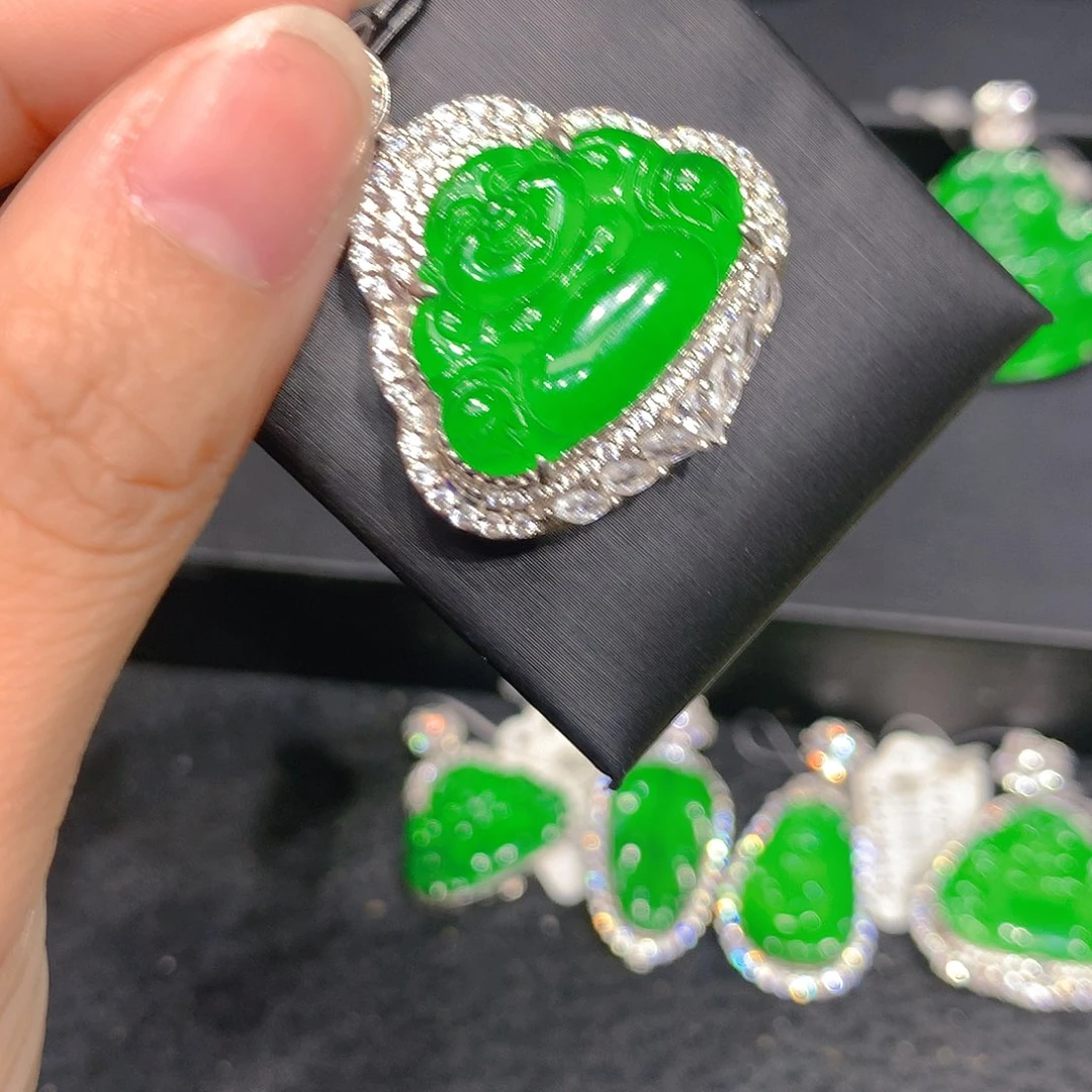 颈饰银S925镶嵌翡翠000003