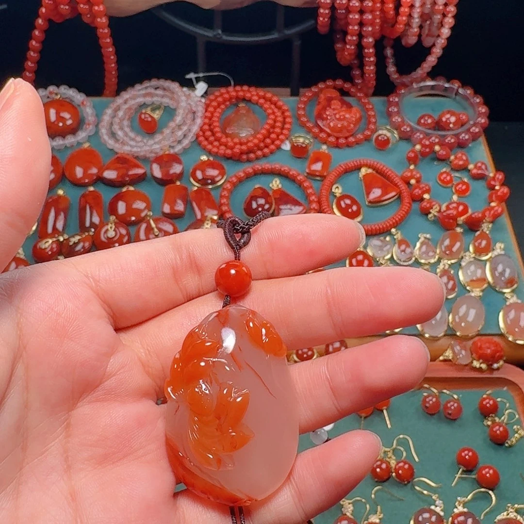 南红玛瑙未镶嵌吊坠