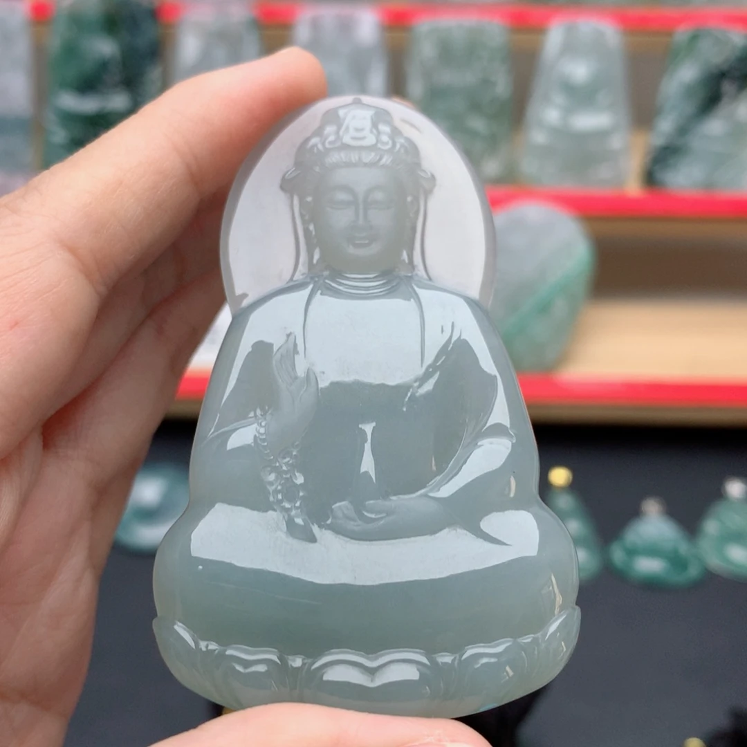 翡翠未镶嵌颈饰素衣