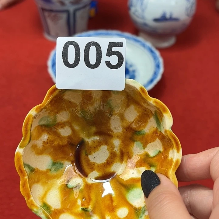 瓷片