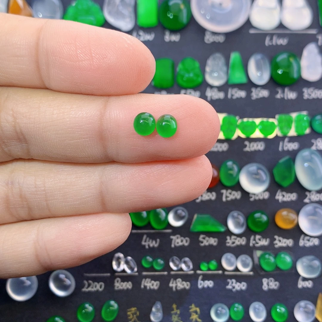 翡翠未镶嵌颈饰天然翡翠玉石绿蛋