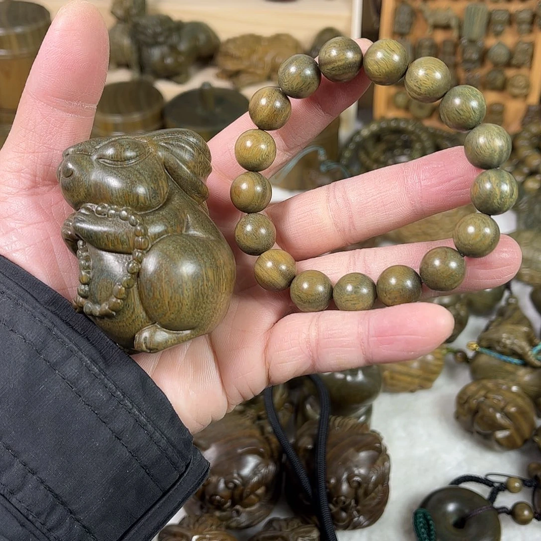 维腊木（绿檀）大**l佛缘兔和1.2精品单圈