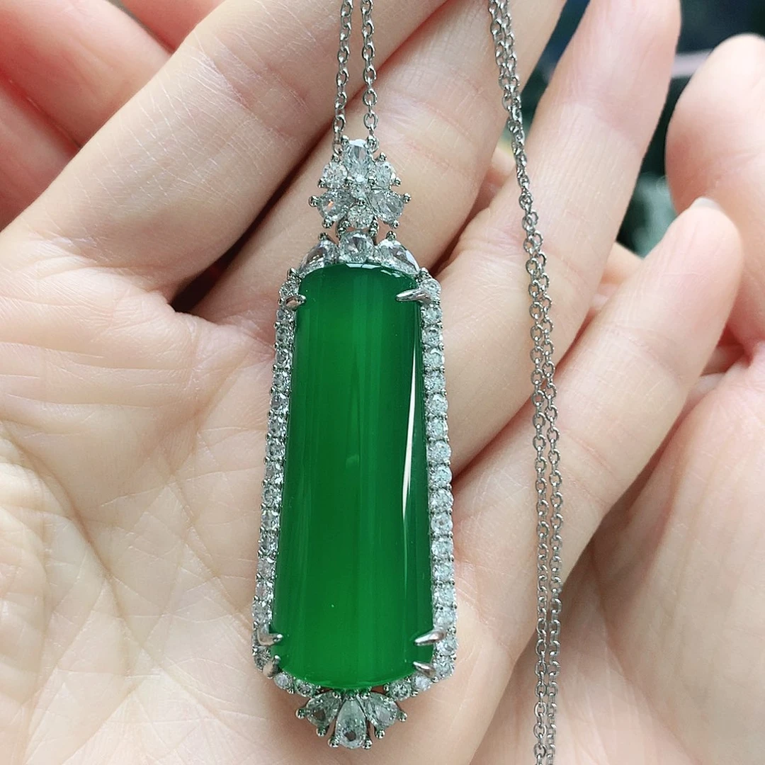 玛瑙/玉髓未镶嵌吊坠