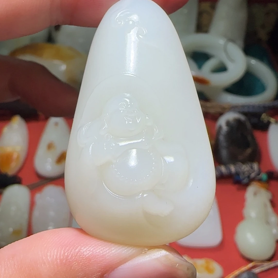 颈饰未镶嵌和田玉