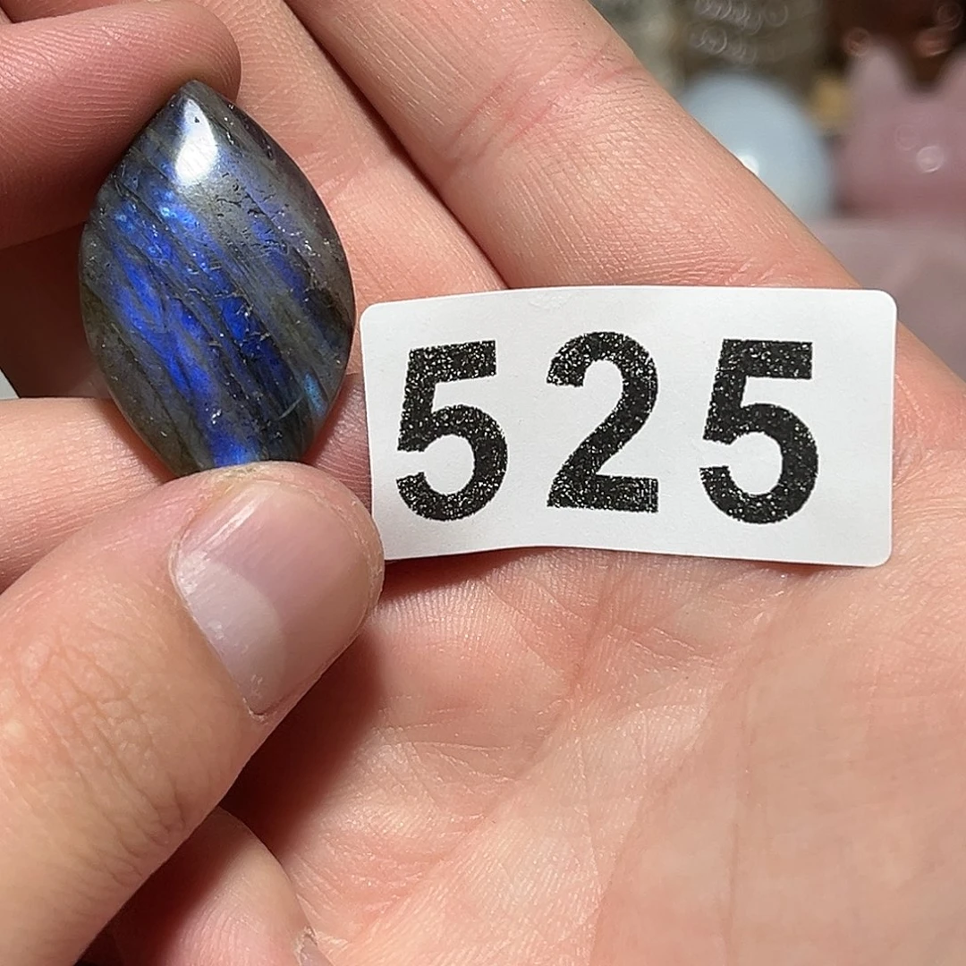 未镶嵌水晶大型摆件（非配饰）