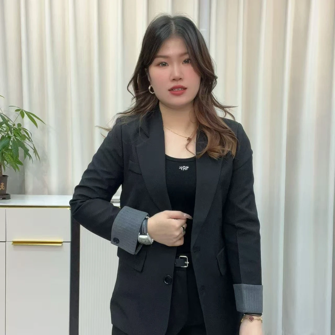 小鑫肝@现货浮力一粒扣带垫肩撞色气质百搭西装 8702
