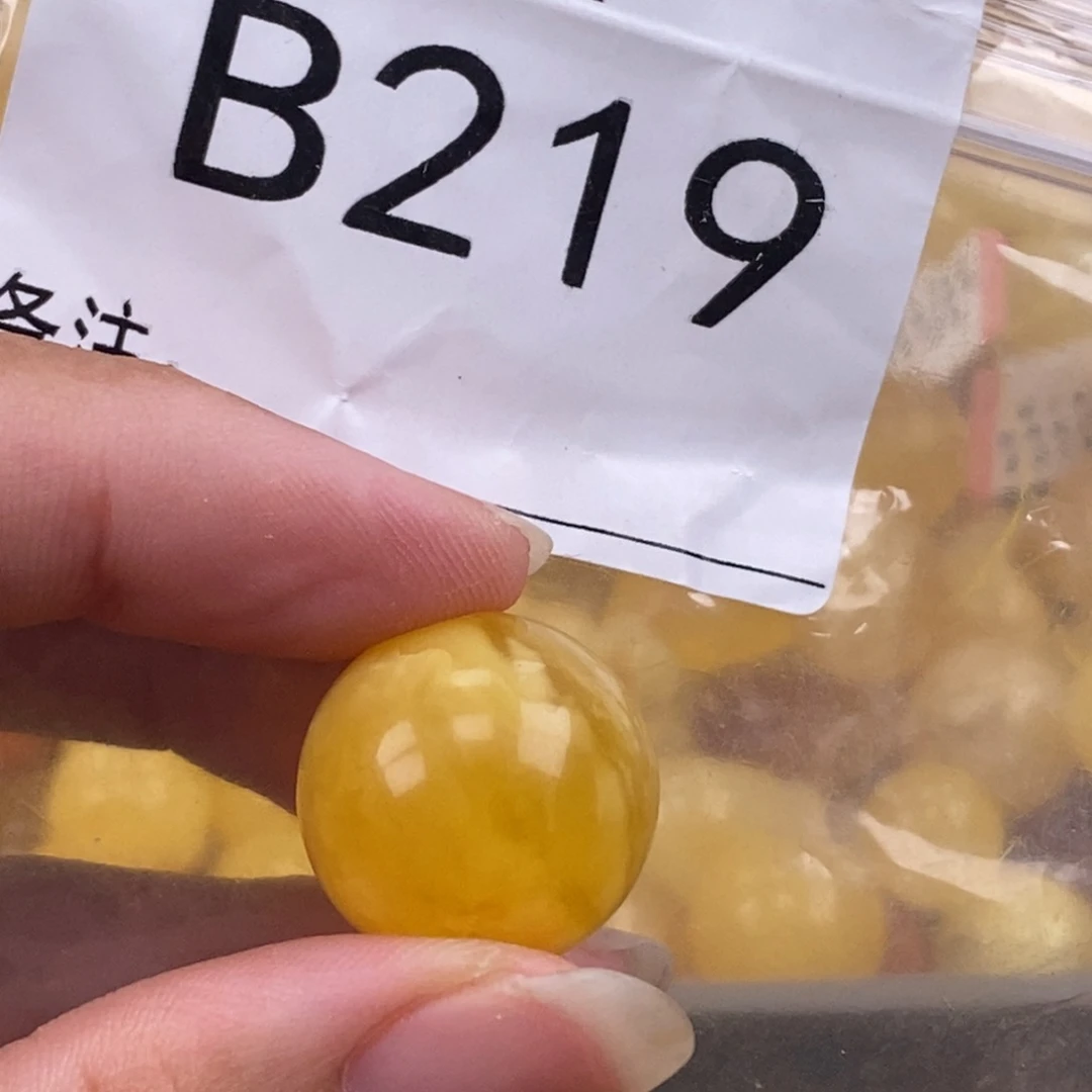 琥珀未镶嵌珠宝奇石18.8