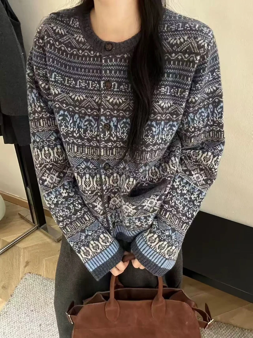 【超细绵羊毛】秋冬新款费尔岛提花单排扣圆领复古民族风针织开衫女