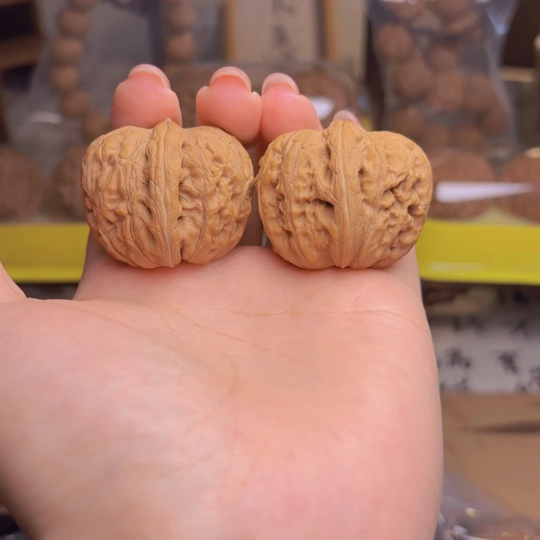 ឩ***࿐元宝元宝三十八尺