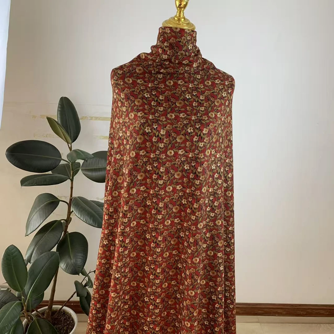 高端服装面料石墨烯双面蚕丝奥绒穿上舒适保暖