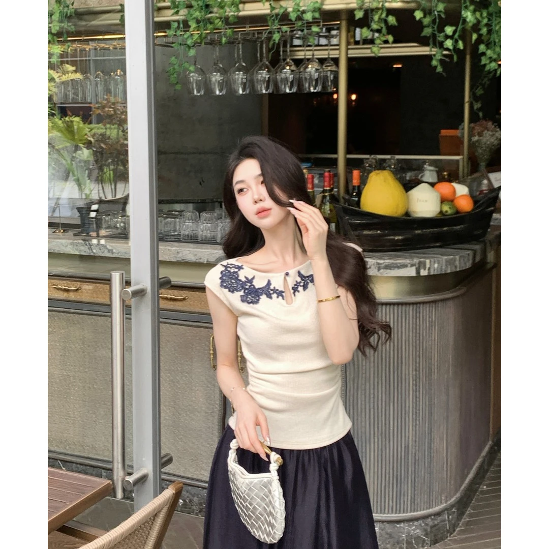 法式千金名媛清冷感套装2025新款高雅蕾丝抽绳上衣半身裙两件套女