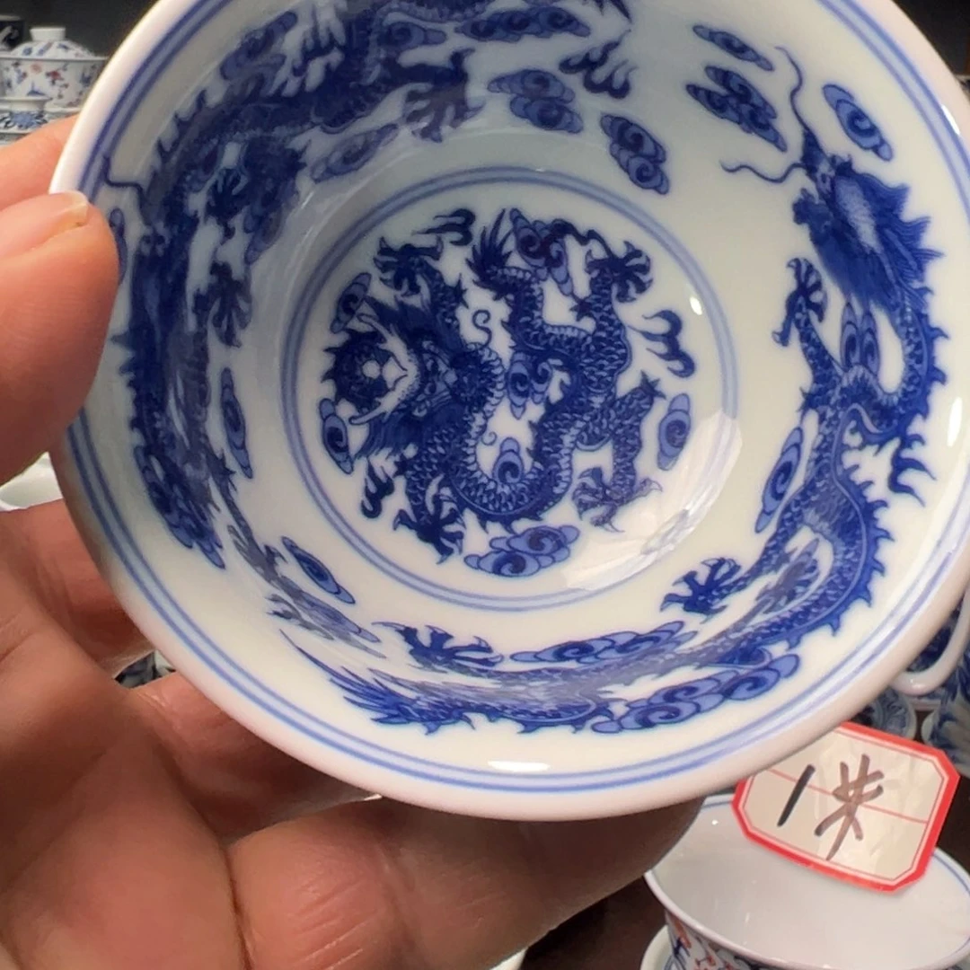 摆件景德镇青花瓷器