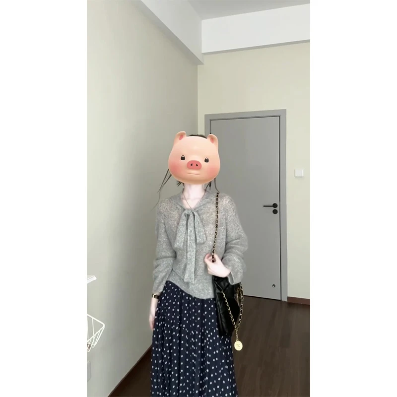 2025早秋新款圆领蝴蝶结系带纯色羊毛针织衫女软糯上衣+裙子套装