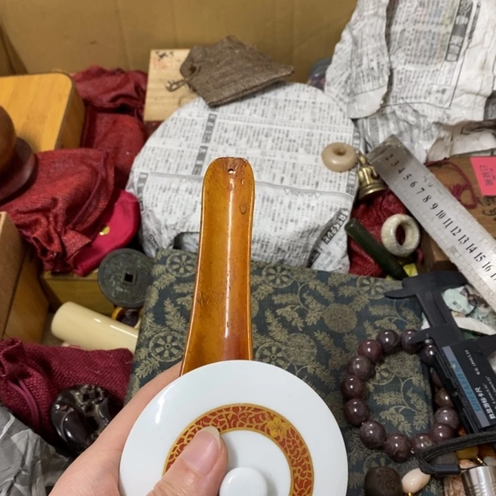 瓷片哈中古工艺品一件
