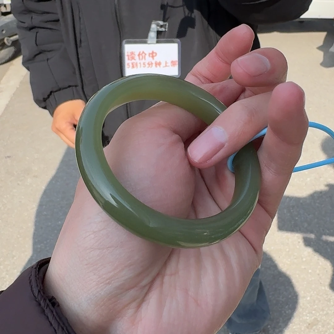 和田玉手镯未镶嵌210刘洋