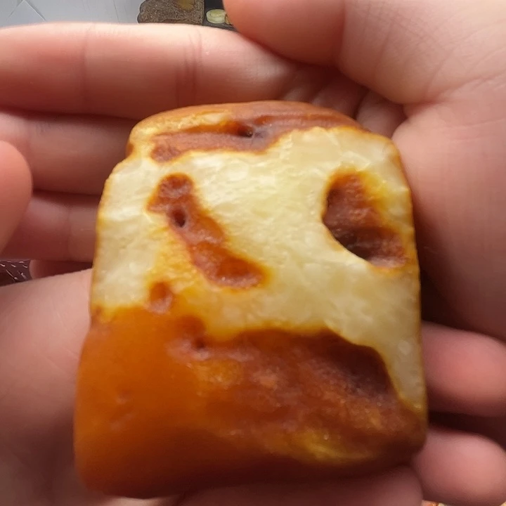 山***泉定制琥珀未镶嵌纯天然蜜蜡吊坠