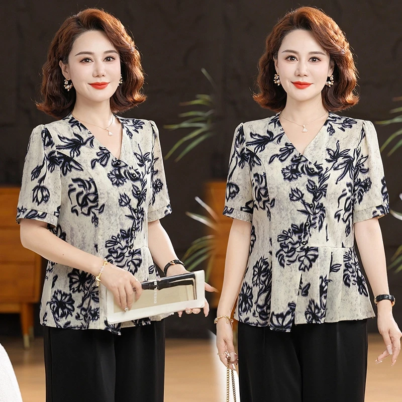 母亲节衣服时尚V领中老年女装套妈妈装遮肚减龄女装小衫衬衫C30