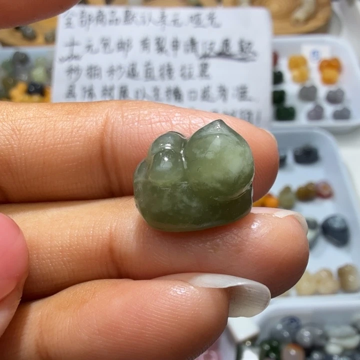 和田玉未镶嵌珠宝奇石