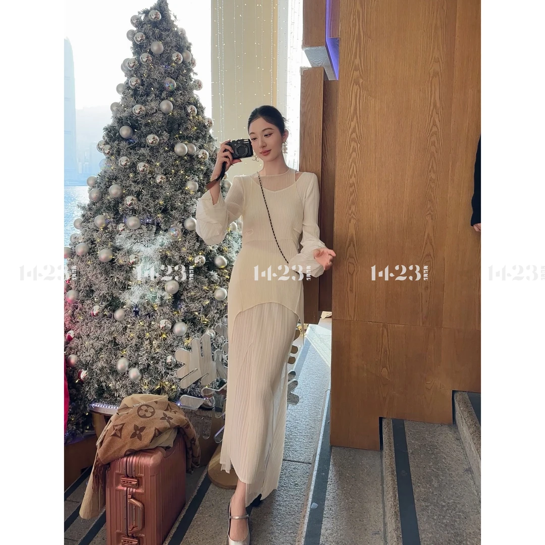 1423【半糖主义】法式温柔风不规则压褶上衣&半裙