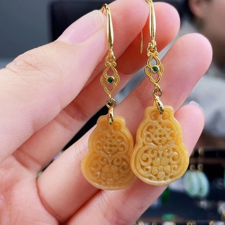 翡翠耳饰未镶嵌饰品