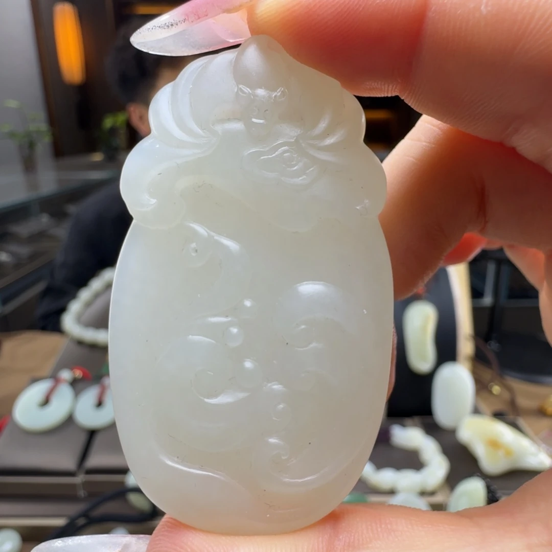 未镶嵌和田玉挂件