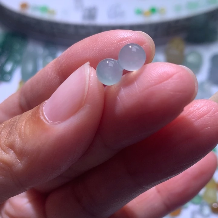 定制翡翠未镶嵌卡6天空蓝圆珠