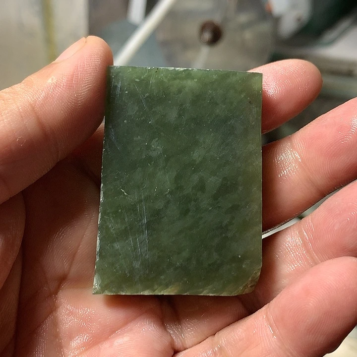 颈饰未镶嵌和田玉（糖玉）