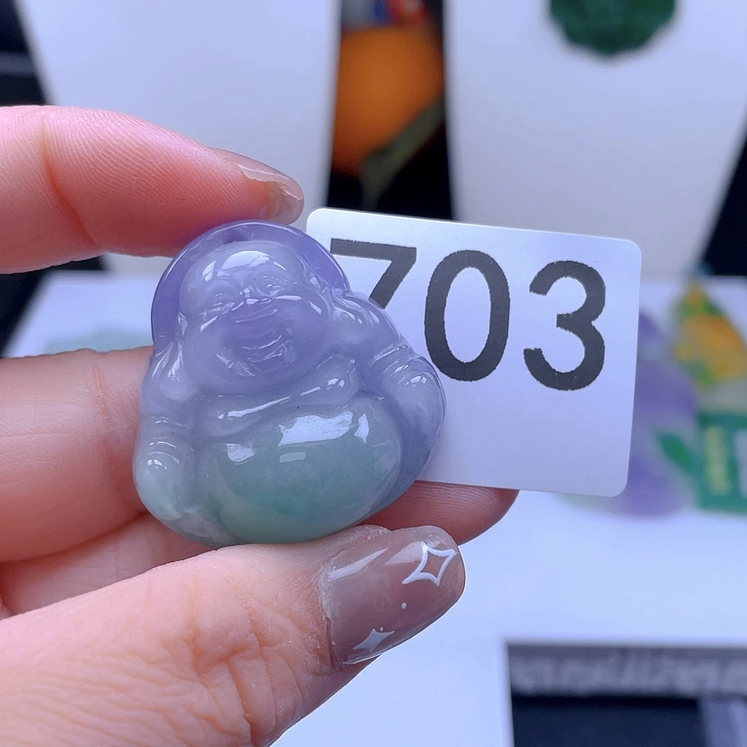 翡翠吊坠(赠链)未镶嵌