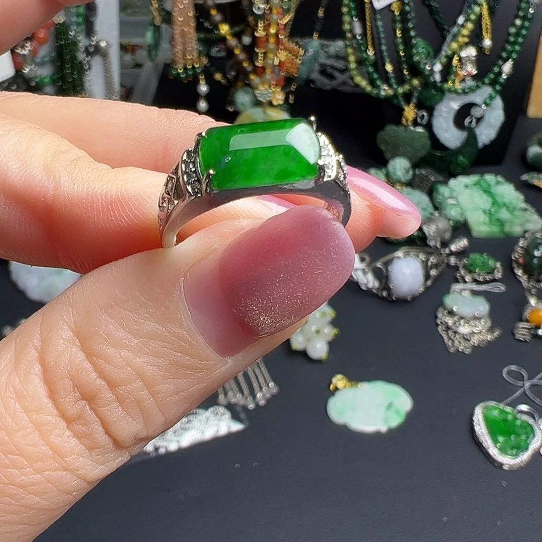 翡翠未镶嵌戒指99