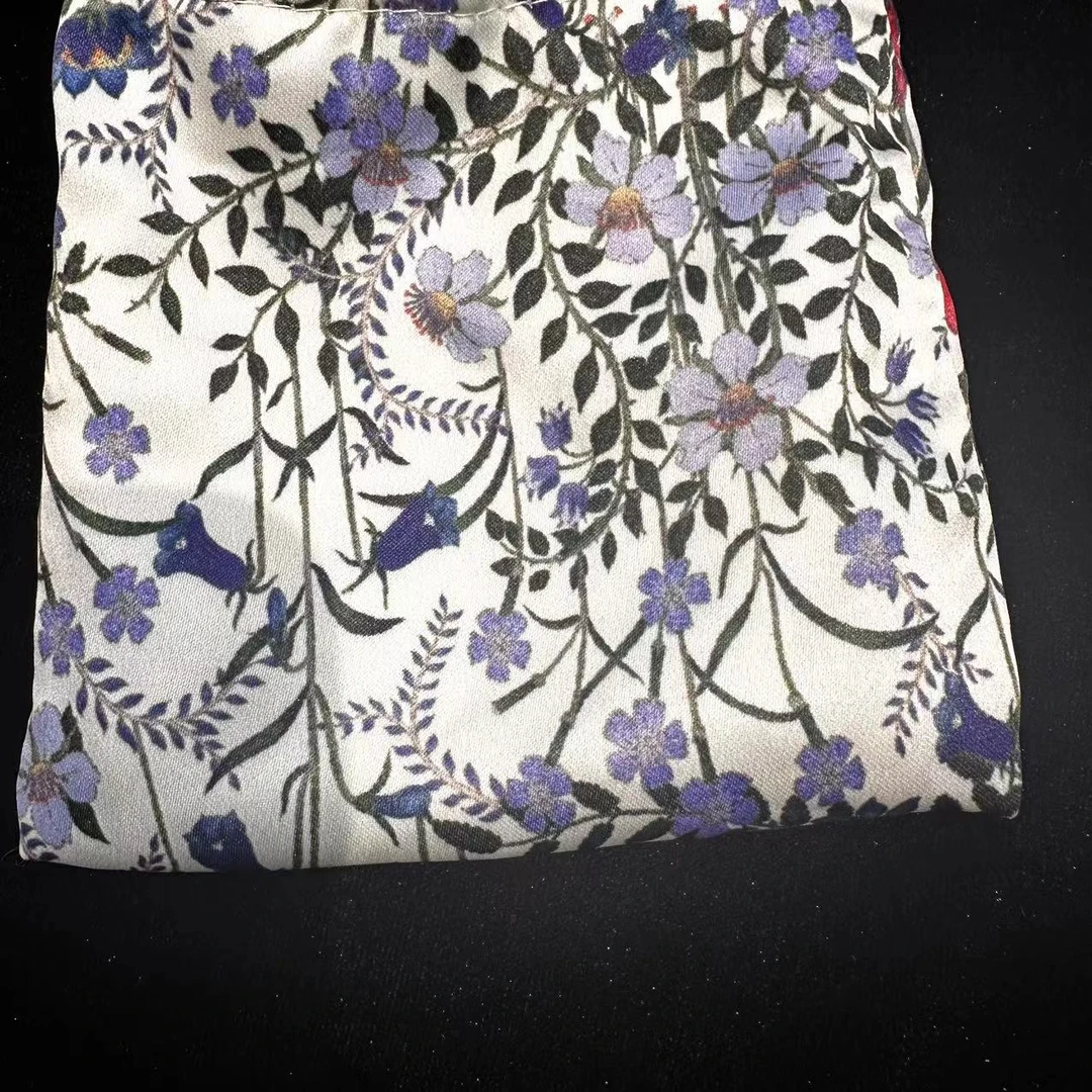 （全新未使用）花色丝丝防尘袋！咕咕！！防尘袋！