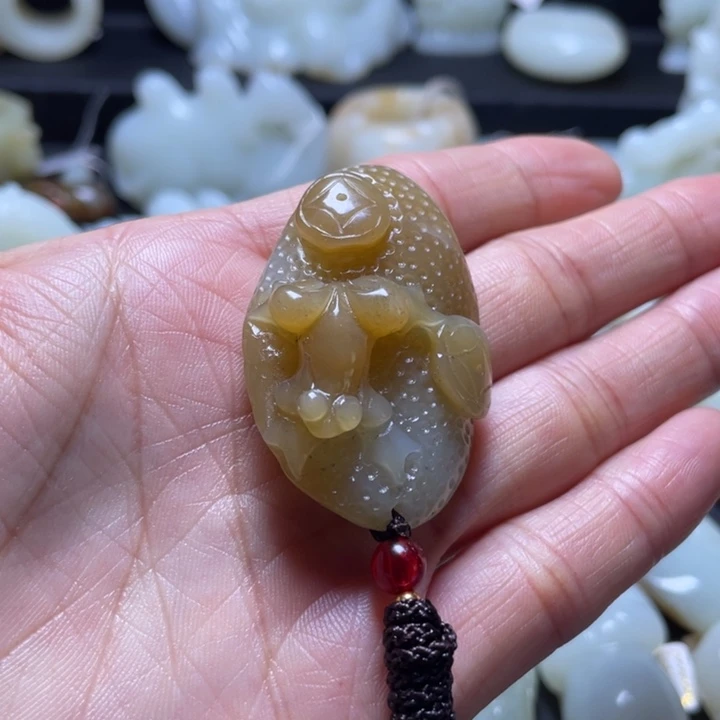 和田玉未镶嵌吊坠(不含链)