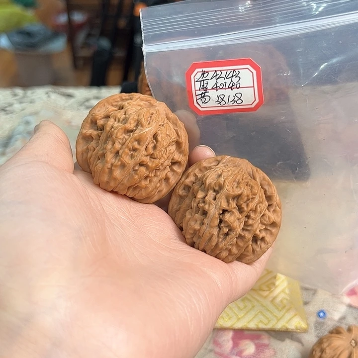 文玩核桃把件一代楼