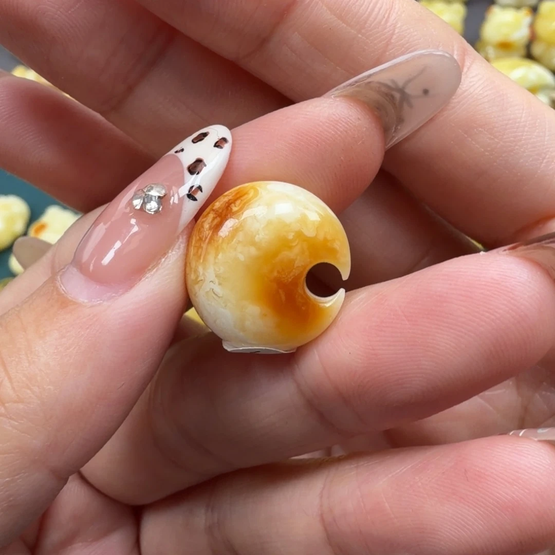 琥珀未镶嵌裸石蜜蜡