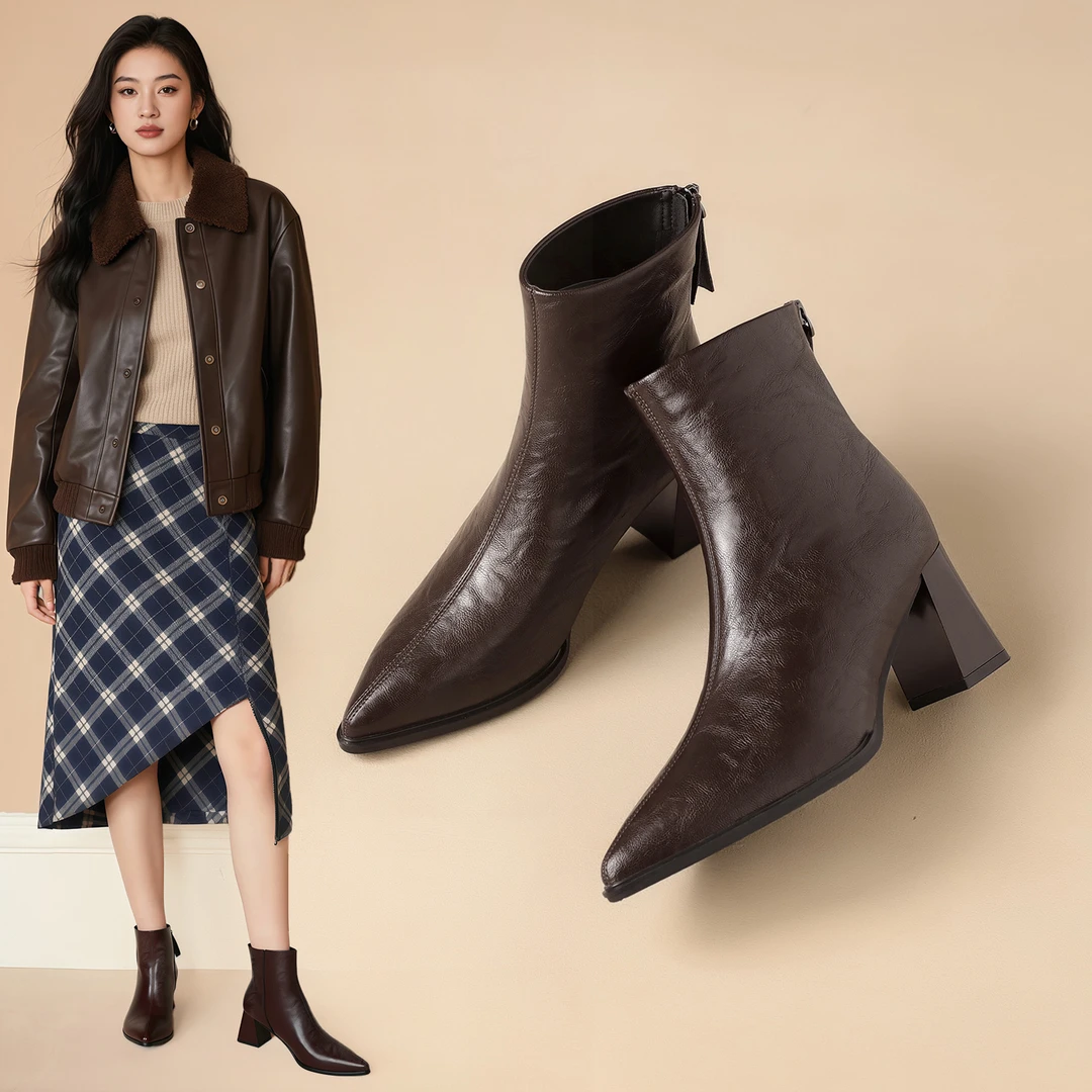 显瘦粗跟尖头女靴短筒高跟鞋时装靴后拉链瘦瘦靴高跟短靴切尔西靴