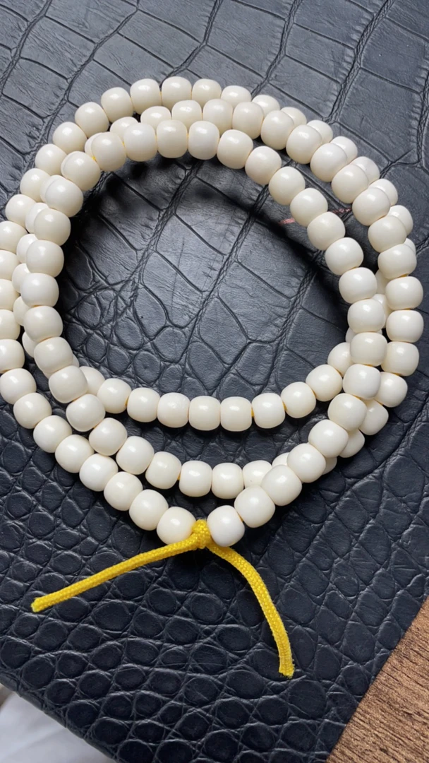 302号8mm白色108项链