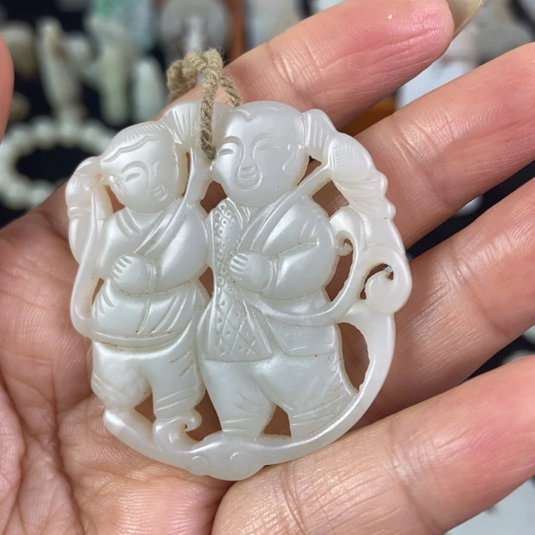 和田玉（糖玉）未镶嵌挂件