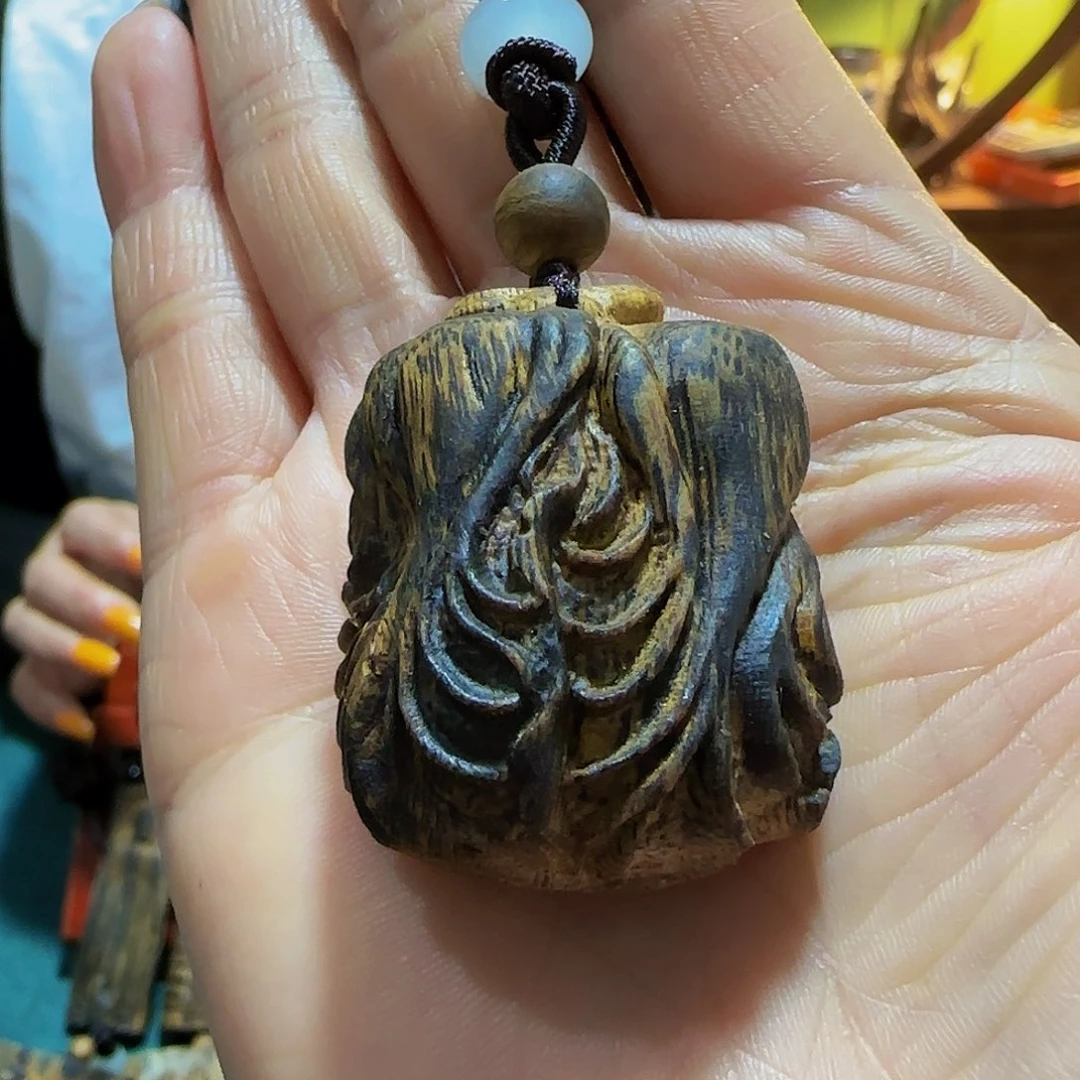 沉香吊坠海南白奇糖结百财吊坠13克带绳