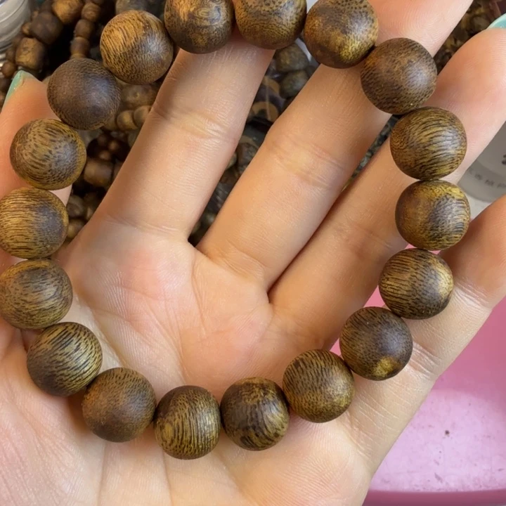 F***y沉香沉香碎屑莺歌绿奇楠1.2圆珠11克