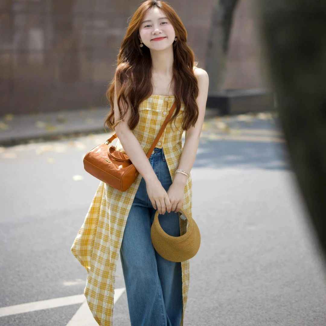法式茶歇叠穿黄色格子吊带上衣女不规则设计感收腰绑带背心衬衣夏