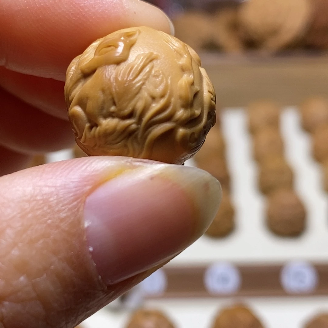 把件核桃九尾狐17左右猴头核桃有正常封口线