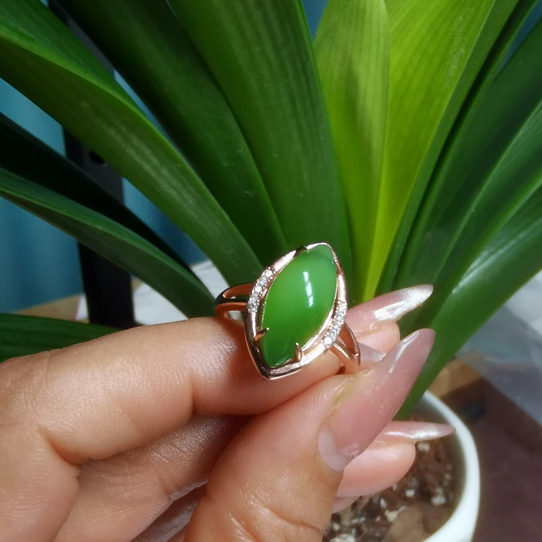 和田玉碧玉绿猫戒指925银镶嵌