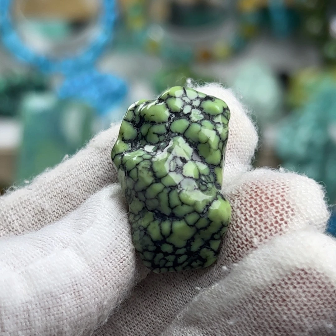 绿松石未镶嵌天然原矿绿松石