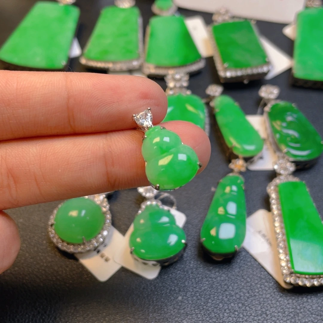 翡翠银S925镶嵌颈饰