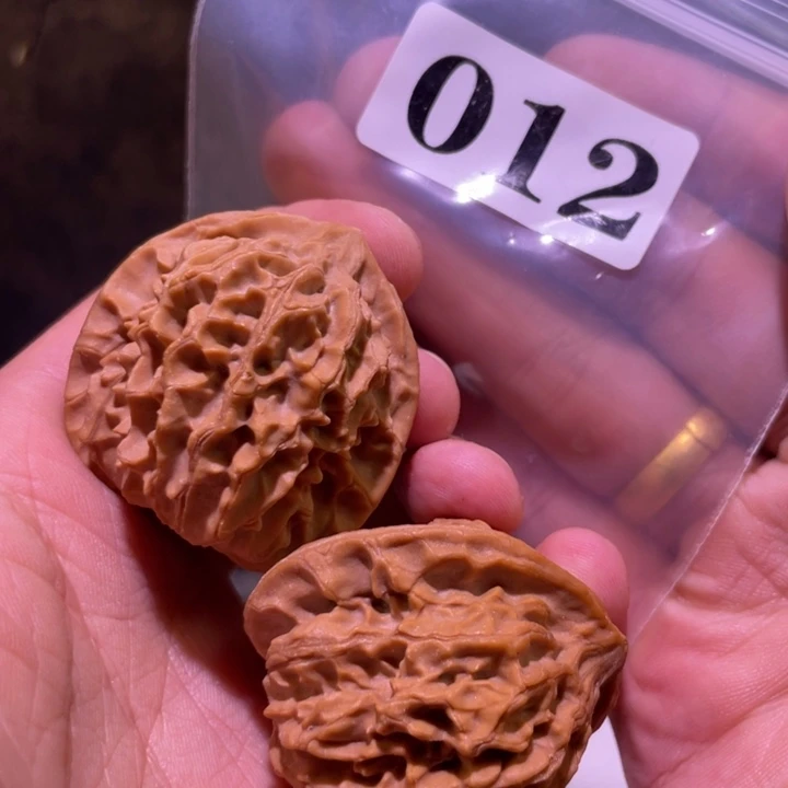 文玩核桃吊坠012秦公子40尺