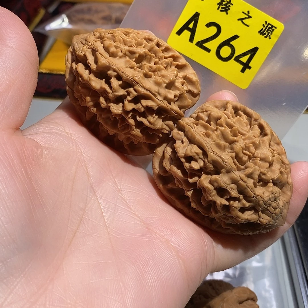 吊坠文玩核桃44招财鼠…………