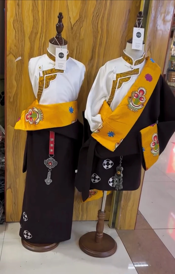 2025新款儿童藏袍传统小孩藏服藏装立领翻领款民族服饰