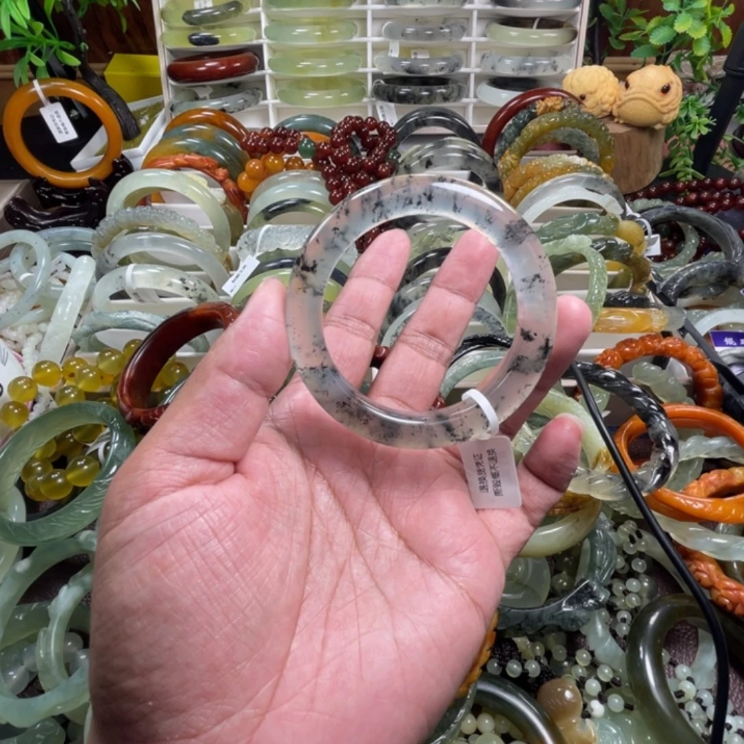 未镶嵌蛇纹石玉手镯¹****