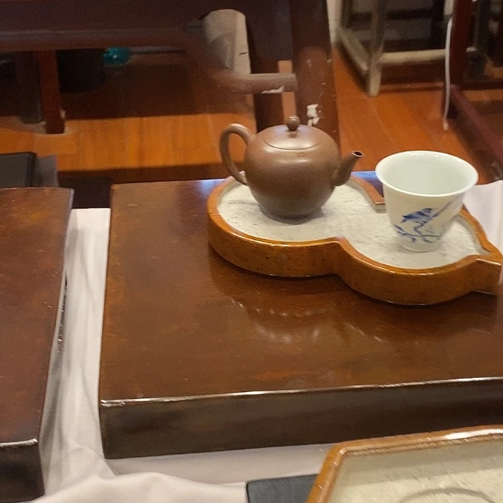 漱***主小品金砖壶承一个